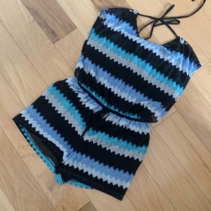 Super cute 💞 NY&Co Romper w/pockets Size Large